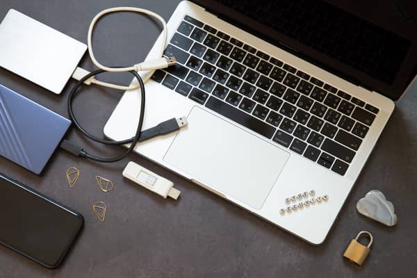 Laptop Usb C & Charging Port